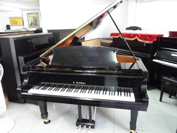 日本原廠KAWAI KG-5C型 亮黑色平台演奏琴 時價:395000元 日本原廠KAWAI KG-5C型 亮黑色平台演奏琴 時價:395000元